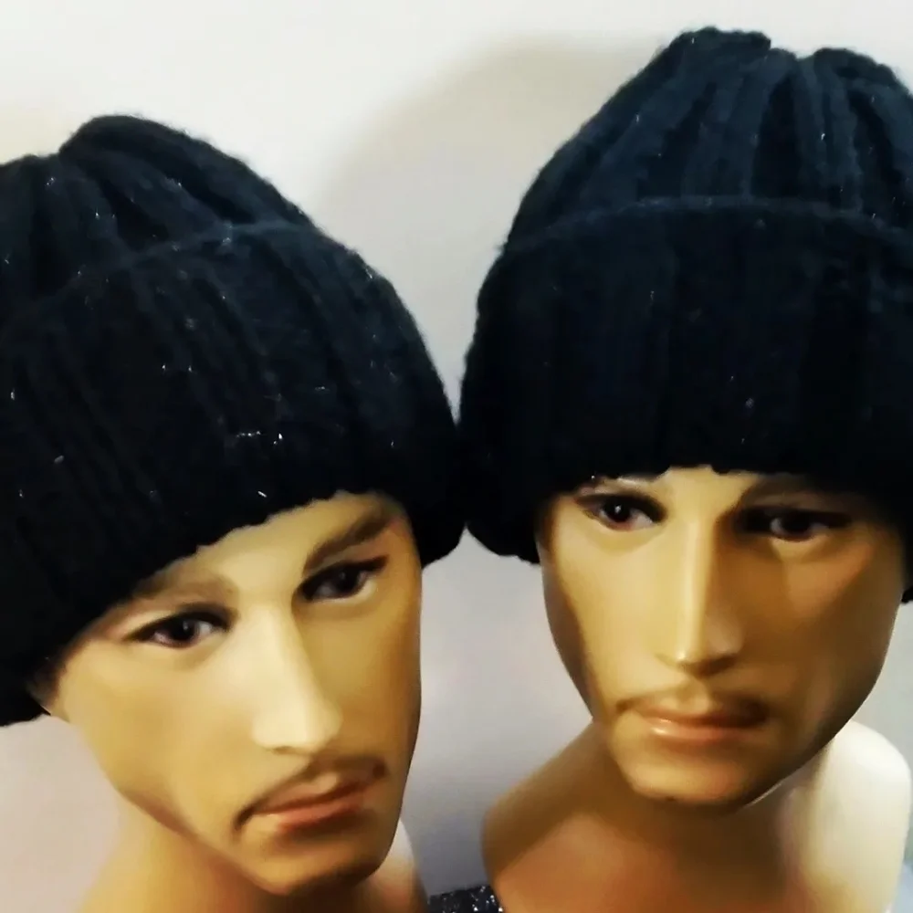 NWT Cashmere Blend Unisex Beanie With A Little Bling!